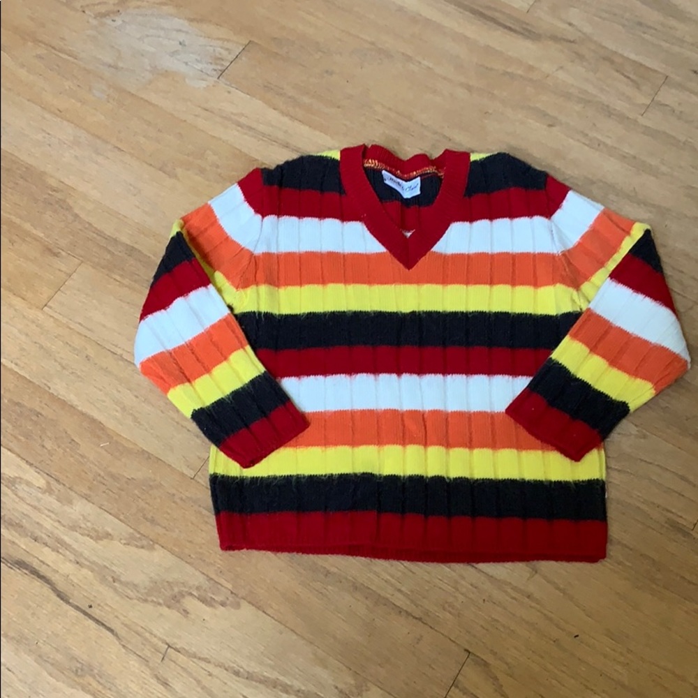 Sweater - Picture 4 of 6